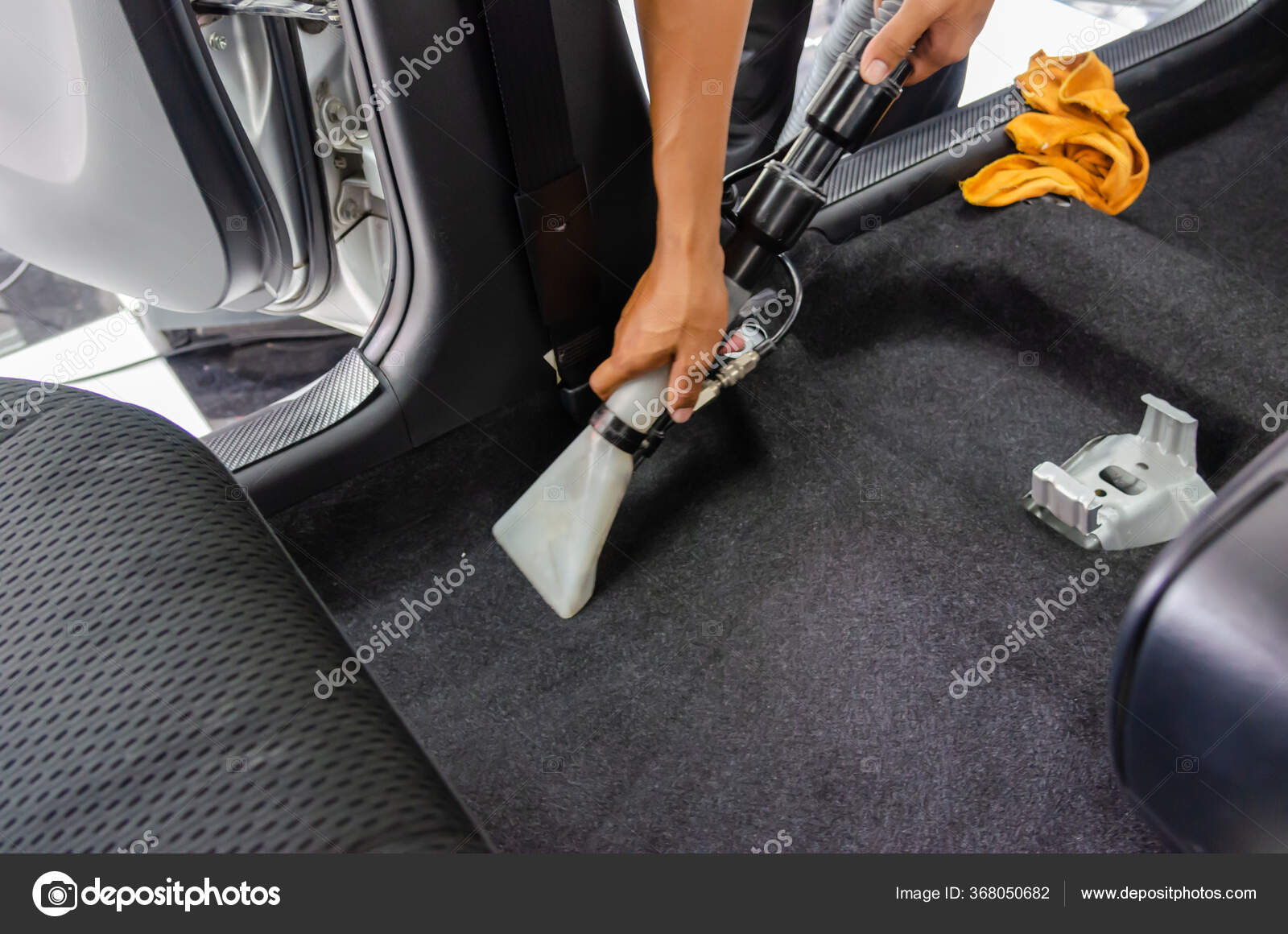 Clean Car Carpet Cleaning Machine Kill Germs Chemicals Dirt Car Stock Photo  by ©aoo8449 368050682